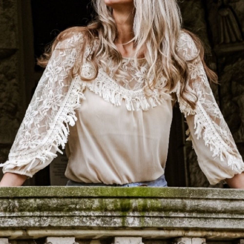 Handmade Lace Tassel Top - Picture 2 of 7
